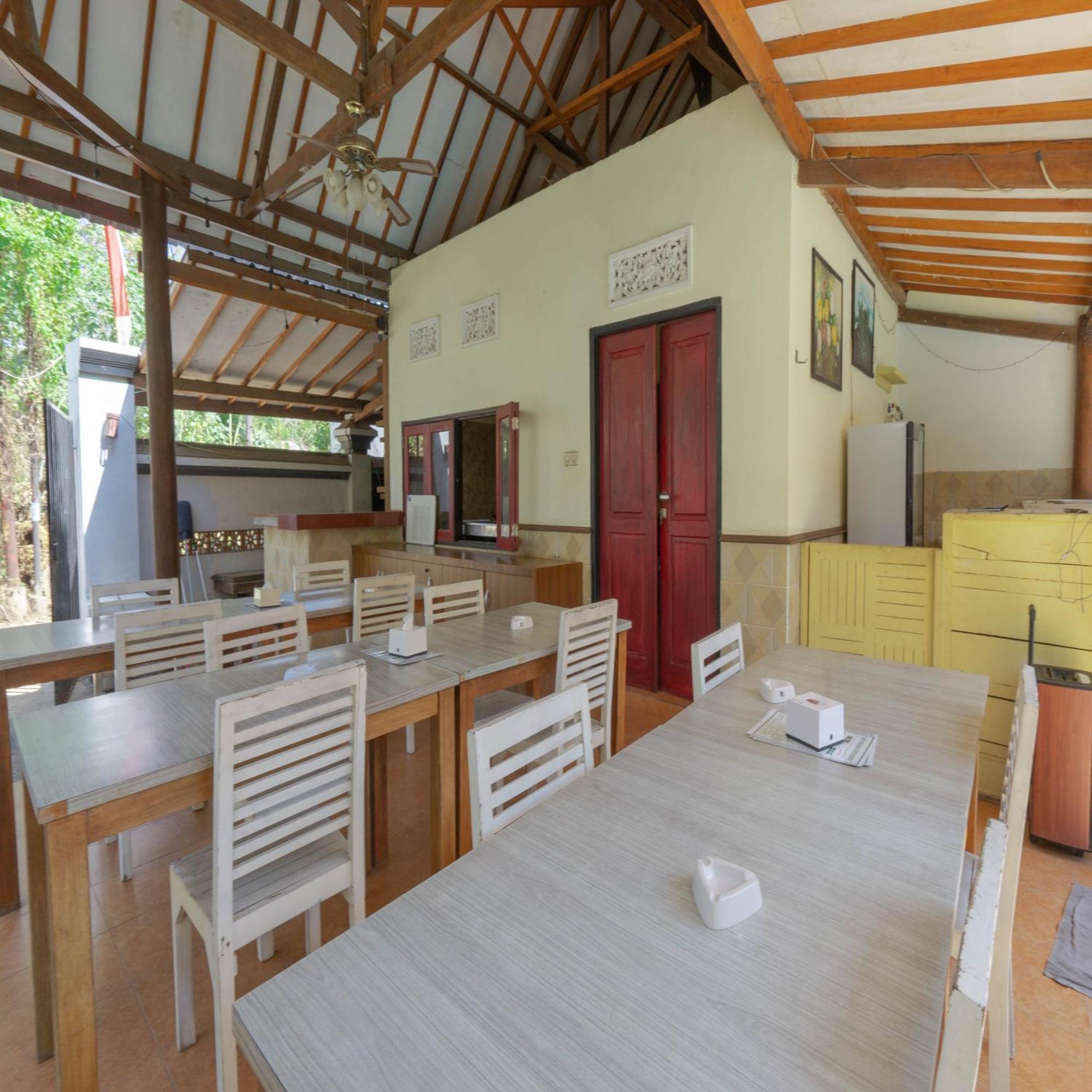 Urbanview My Home One Gili Trawangan Exterior photo
